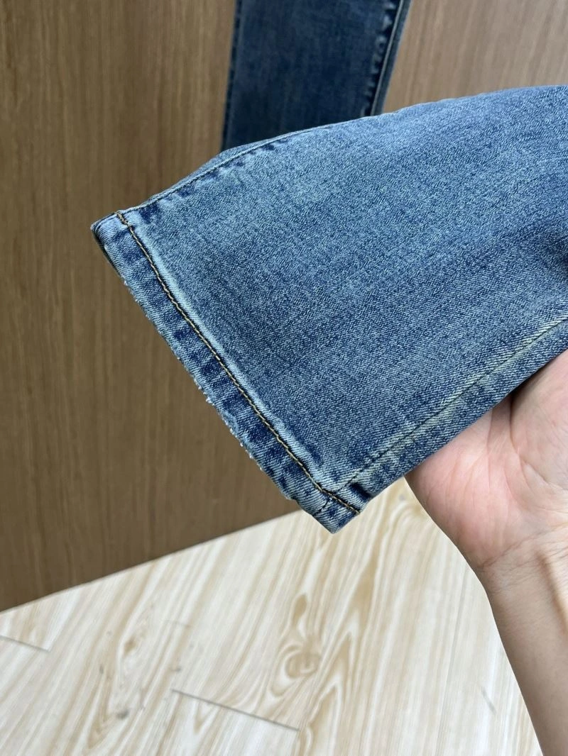 Moncler Jeans Vibrant 140820