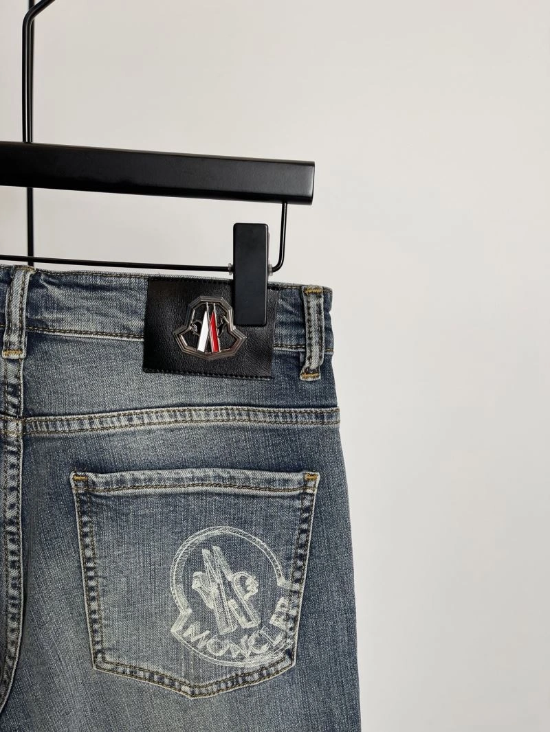 Moncler Jeans TravelReady 140818