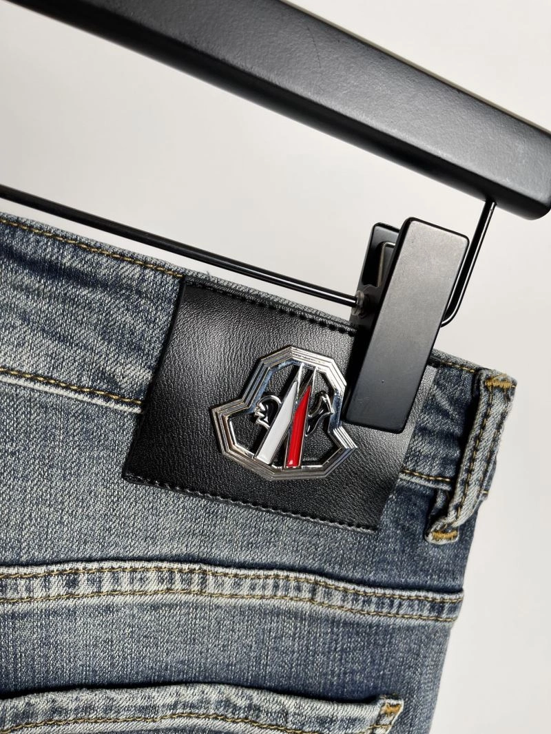 Moncler Jeans TravelReady 140818
