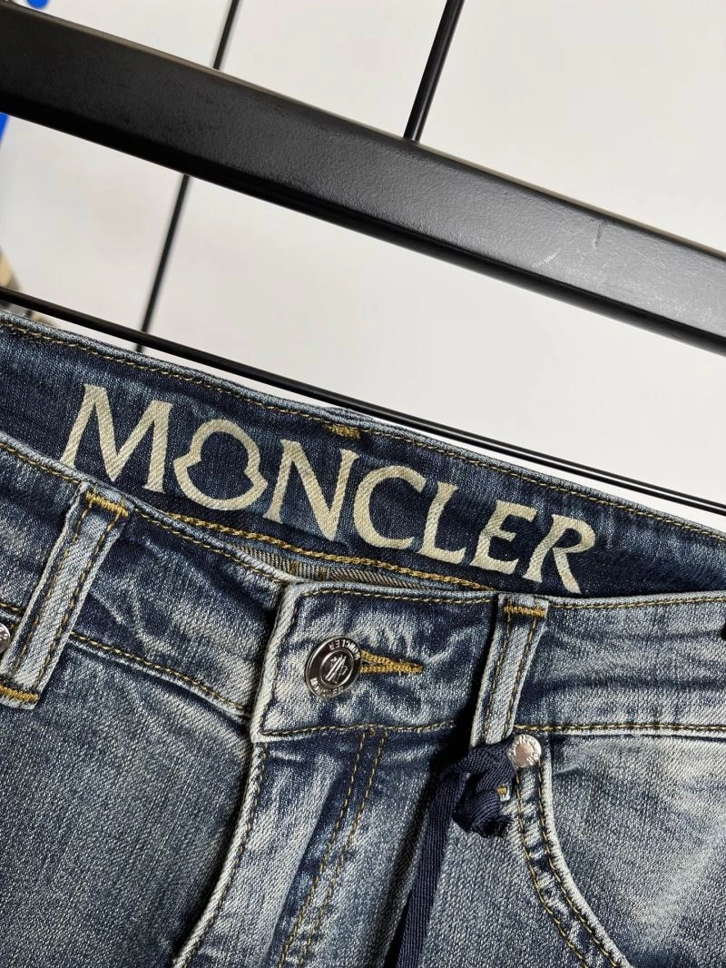 Moncler Jeans TravelReady 140818