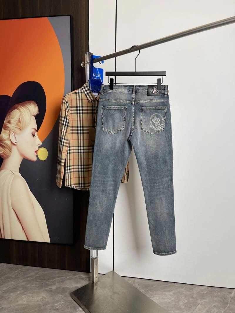 Moncler Jeans TravelReady 140818
