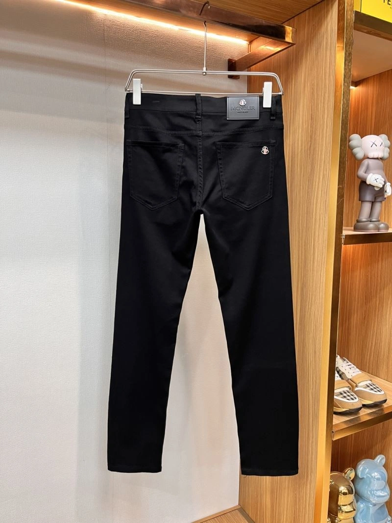 ModernLook Moncler Jeans 140817