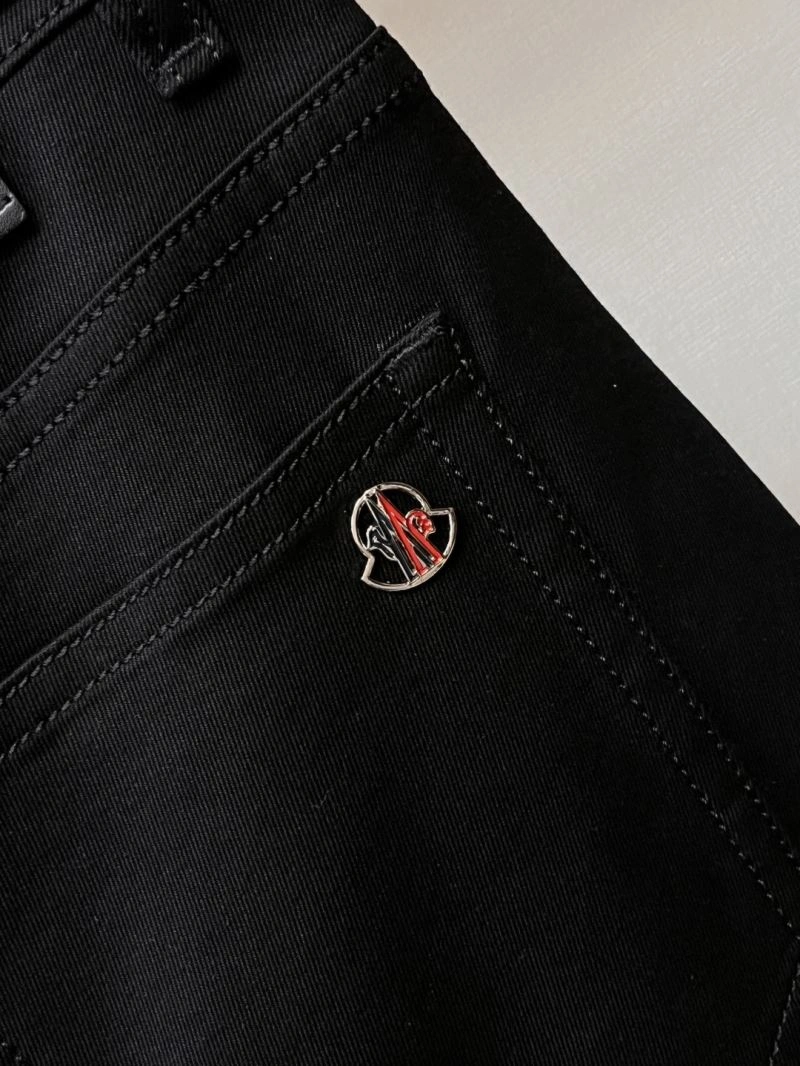 ModernLook Moncler Jeans 140817
