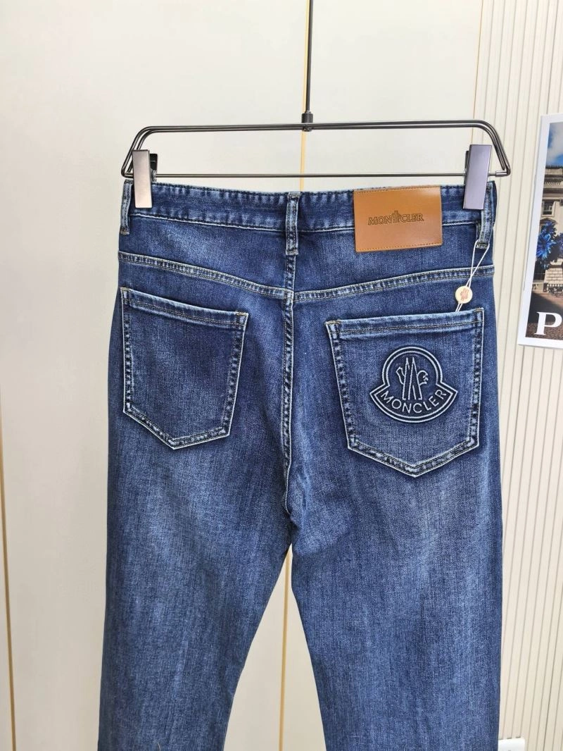 Stylish Moncler Jeans 140816