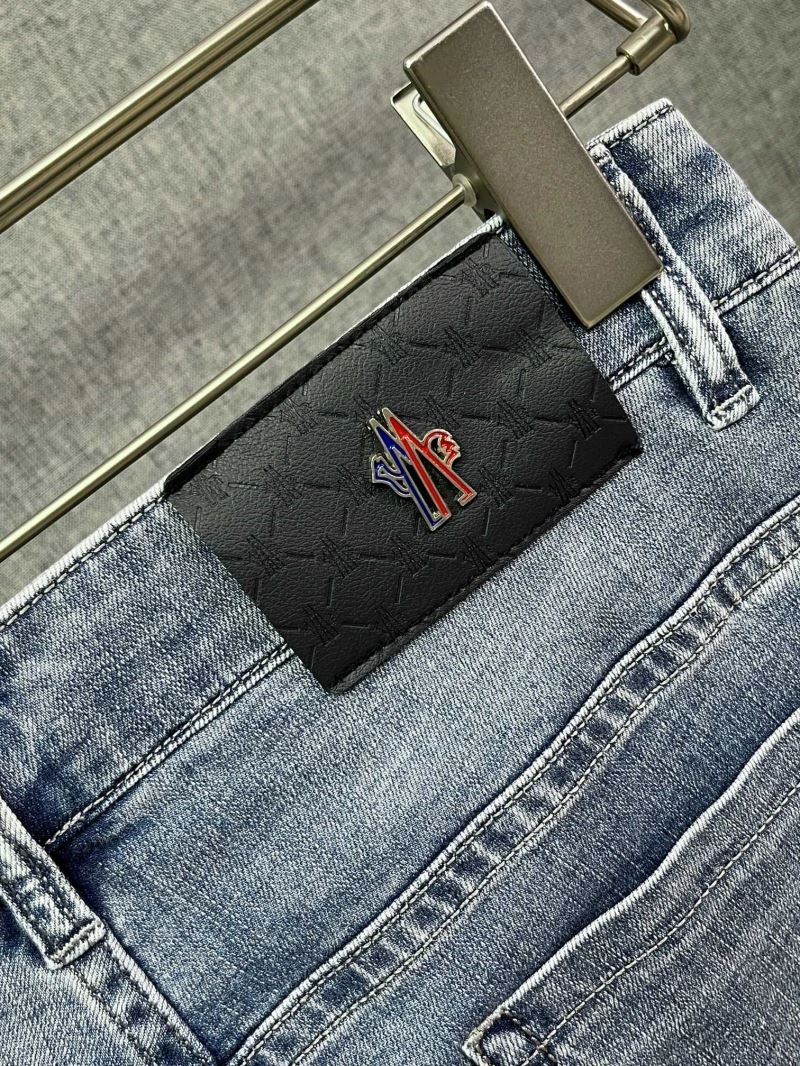 Moncler Jeans WeatherProof 140364