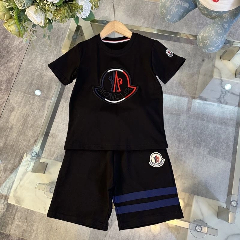 Moncler Kids GoAnywhere 139981