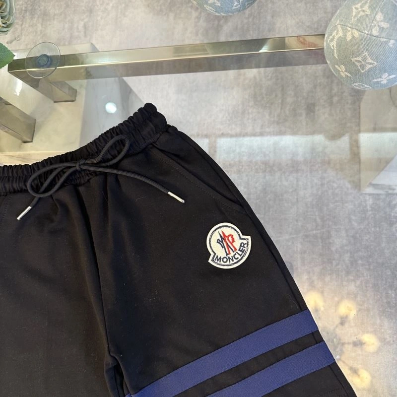 Moncler Kids GoAnywhere 139981