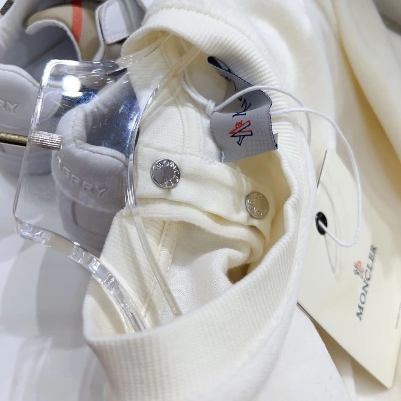 Sporty Moncler Kids 139962