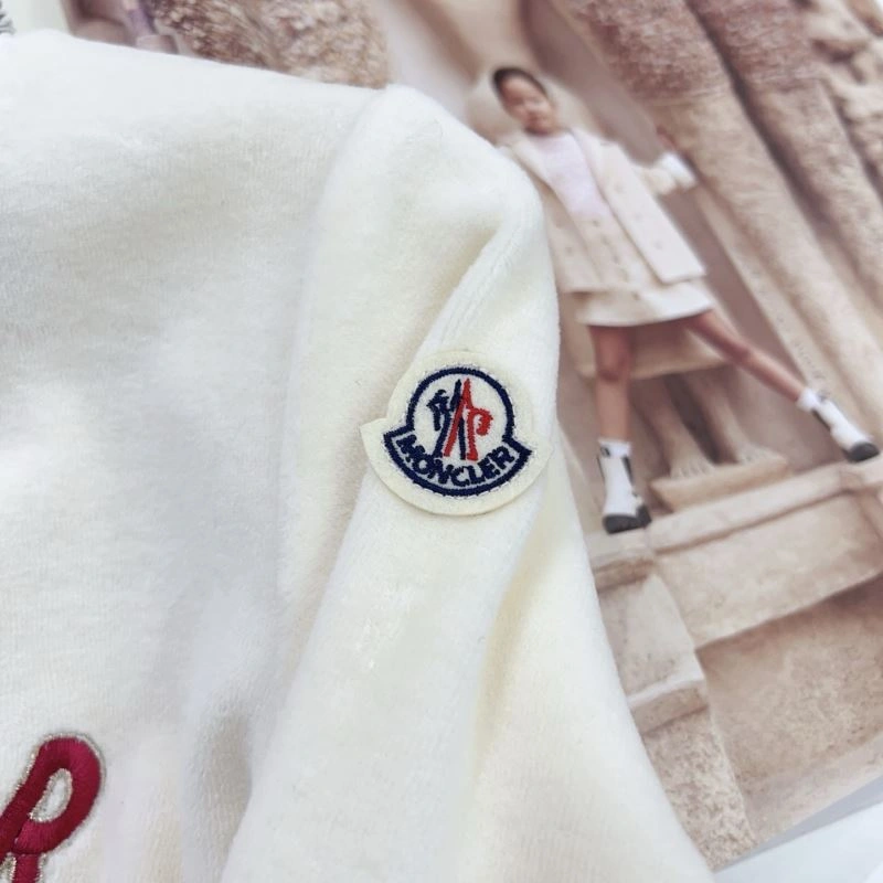 Sporty Moncler Kids 139962