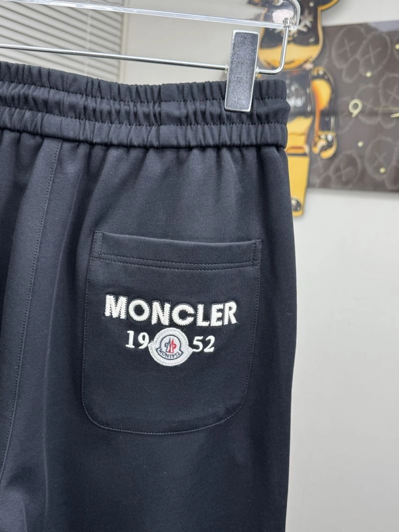 Moncler Long Pants Sustainable 142586