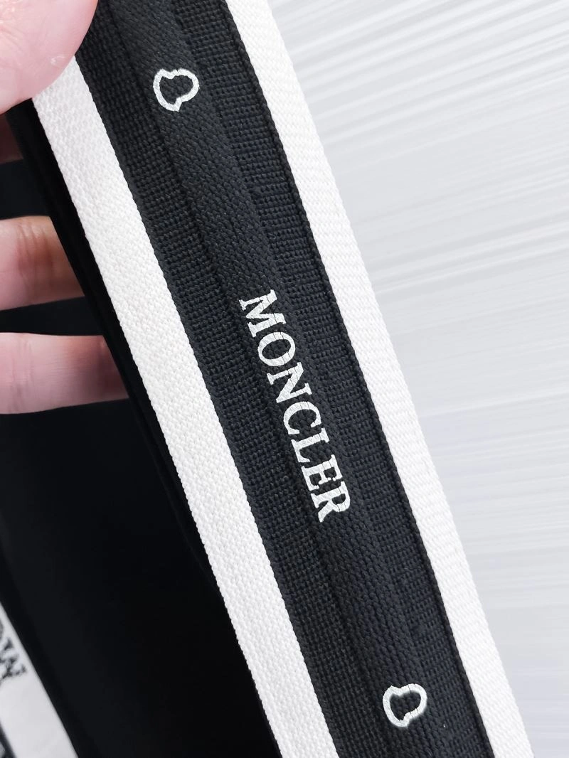 Moncler Long Pants Classic 142559