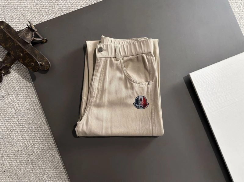 Flexible Moncler Long Pants 141627