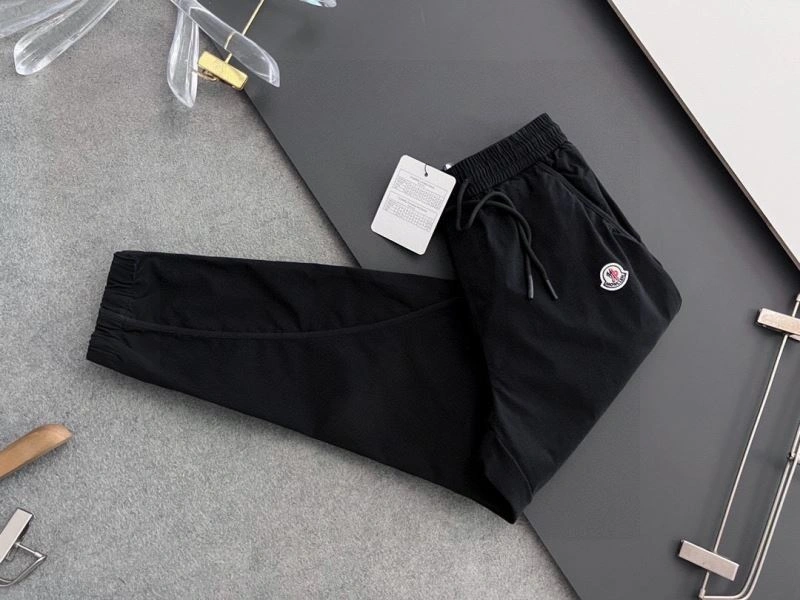 Versatile Moncler Long Pants 141603