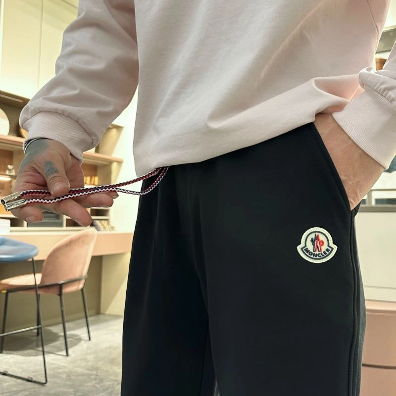 Moncler Long Pants TravelReady 140332