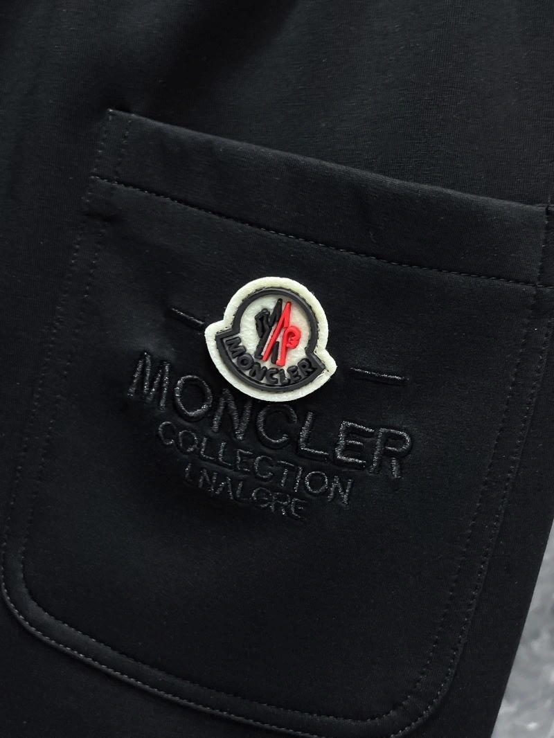 Moncler Long Pants Sleek 140307