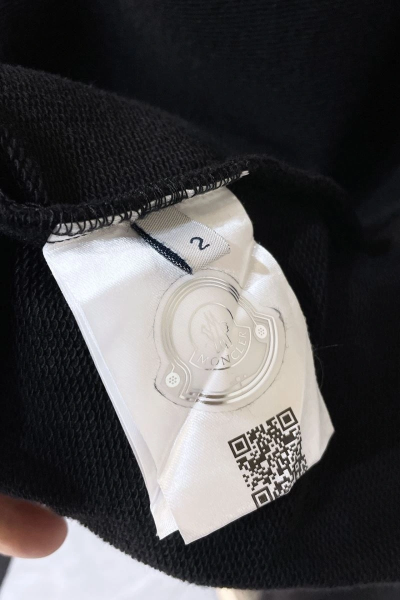 Durable Moncler Long Suits 143615
