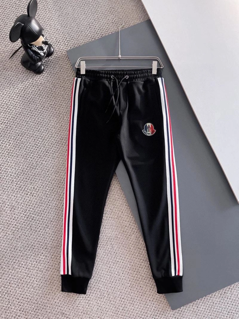 Seasonal Moncler Long Suits 142563