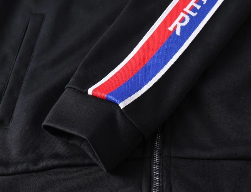 MultiPurpose Moncler Long Suits 142554