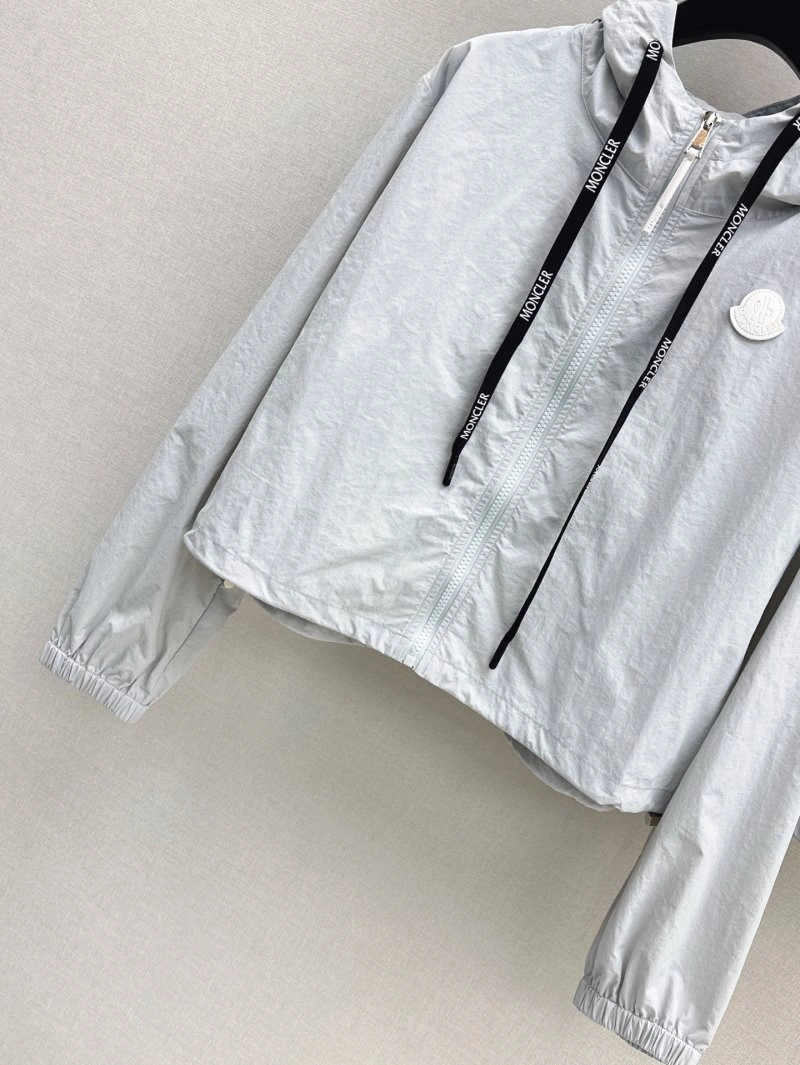 Moncler Long Suits Compact 139637