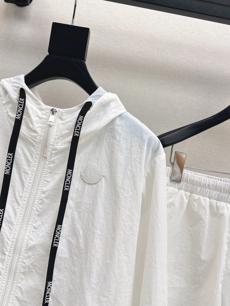 Moncler Long Suits HighQuality 139633