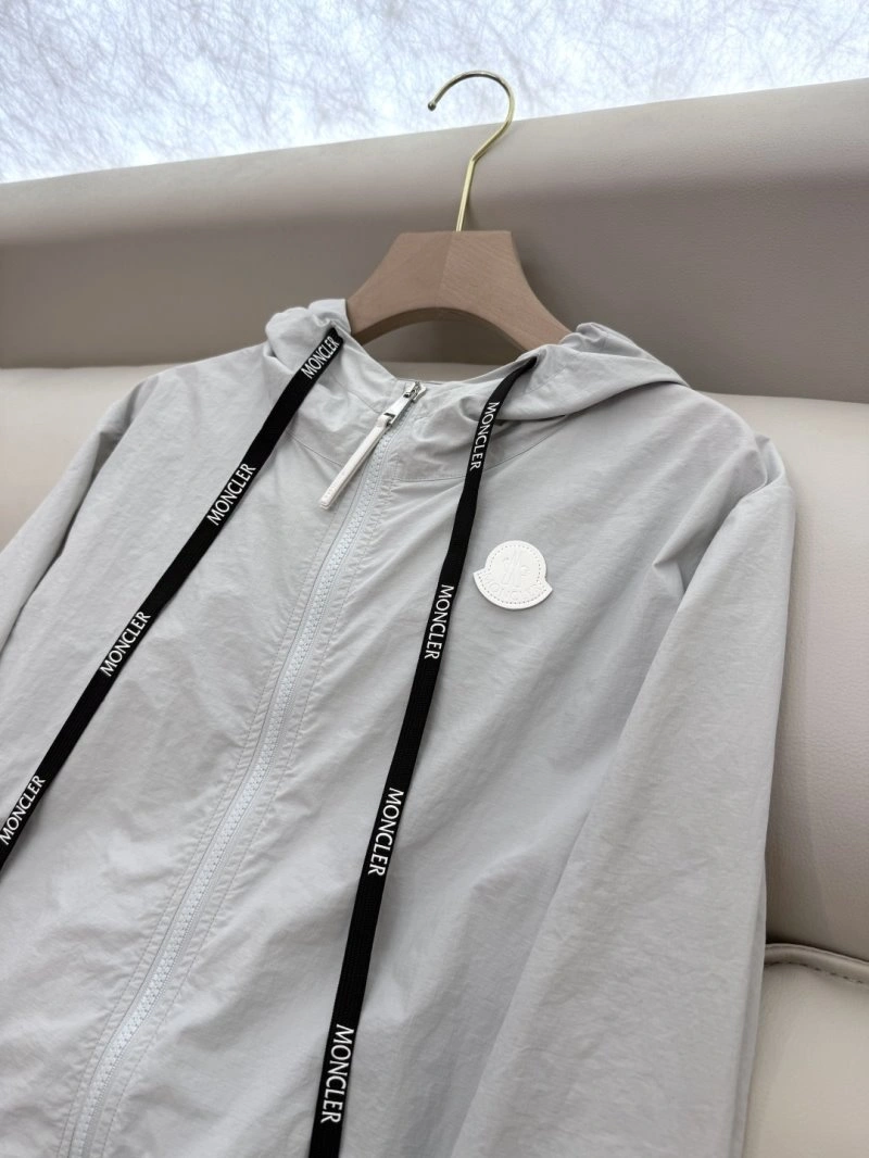 TechFriendly Moncler Long Suits 139626