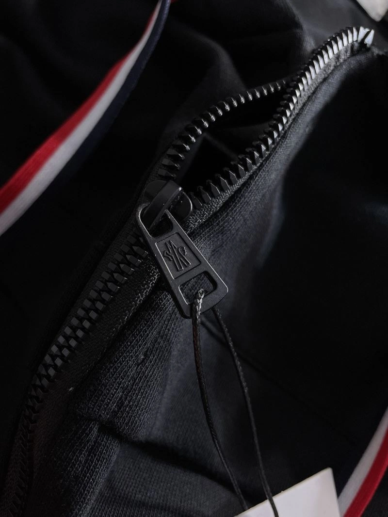 SmoothTexture Moncler Long Suits 140290