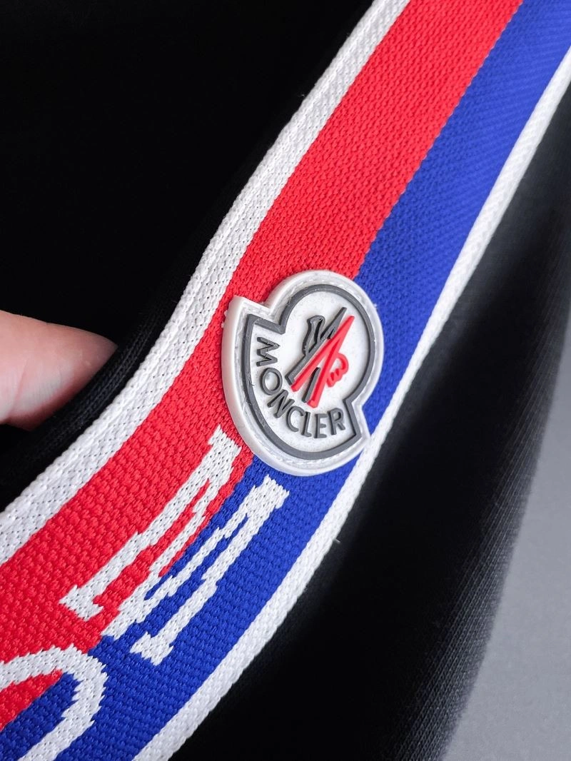 Supportive Moncler Long Suits 140309