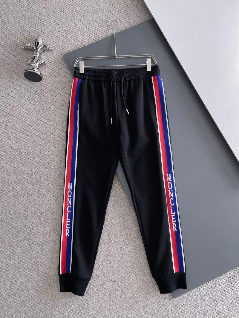 Supportive Moncler Long Suits 140309