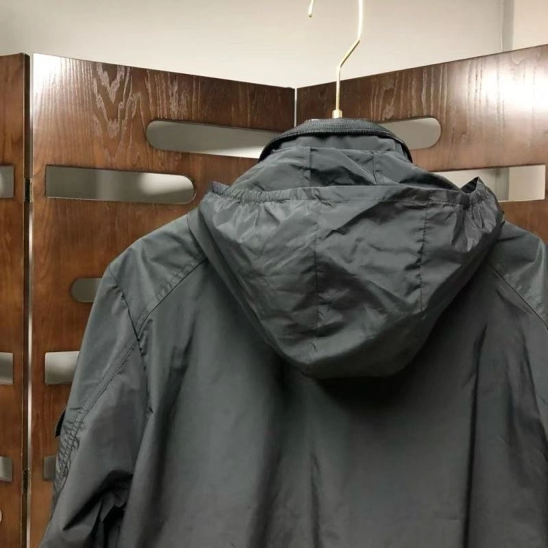 OdorResistant Moncler Outwear 143741