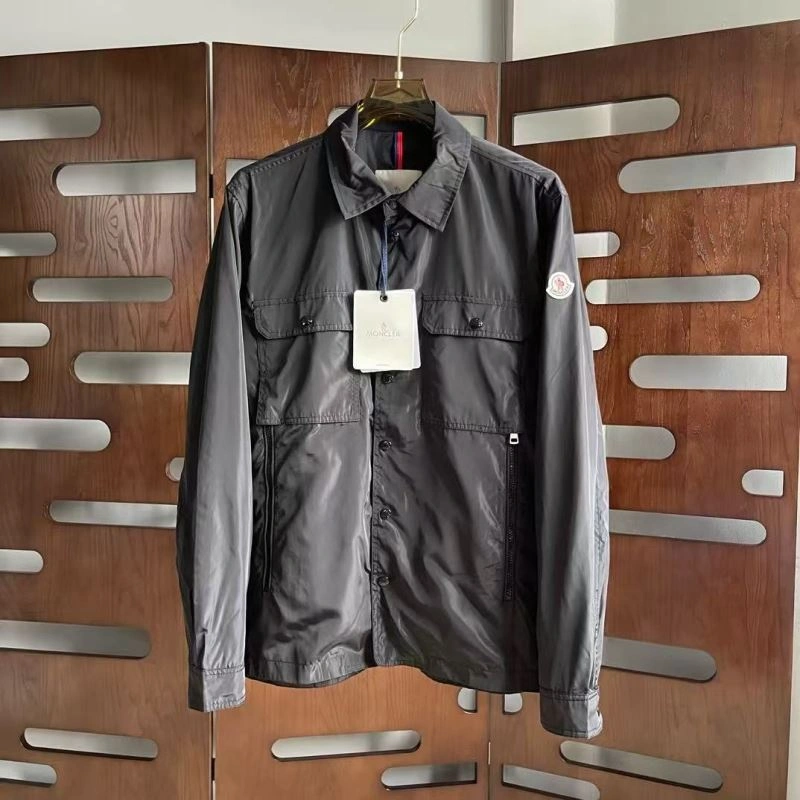 Compact Moncler Outwear 143736