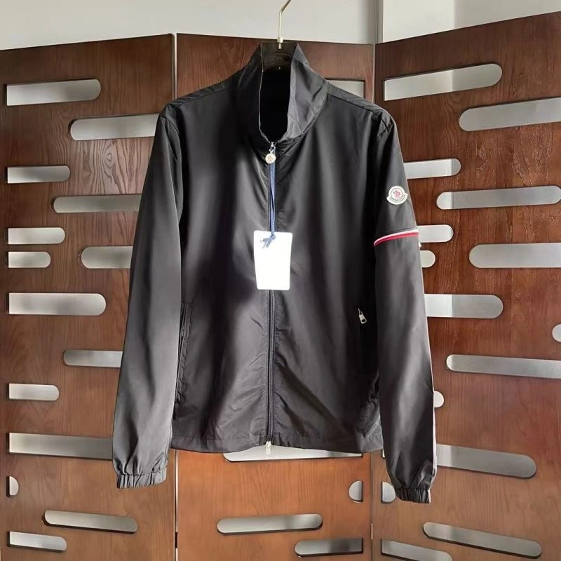 Timeless Moncler Outwear 143749