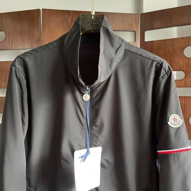 Timeless Moncler Outwear 143749