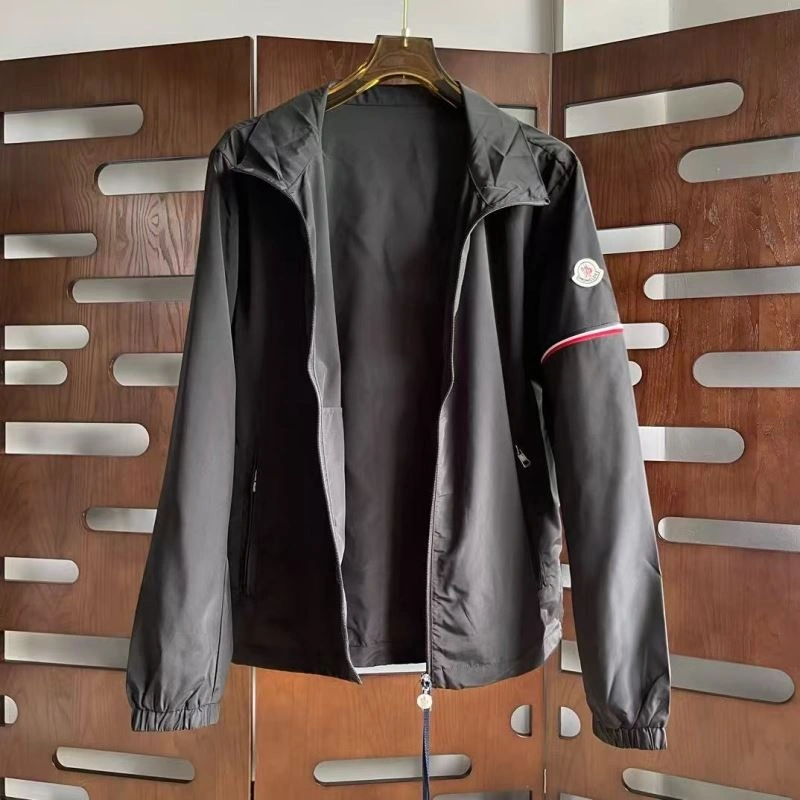 Timeless Moncler Outwear 143749