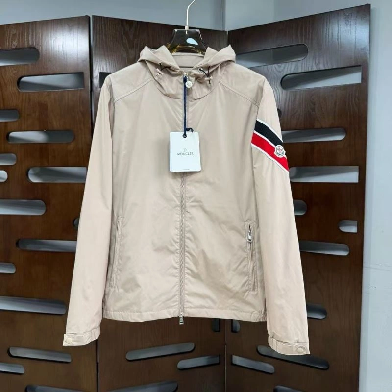 Breathable Moncler Outwear 143734