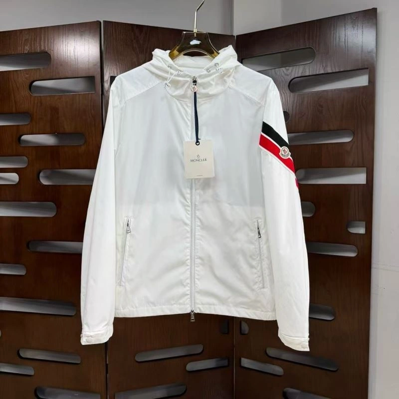 Breathable Moncler Outwear 143734