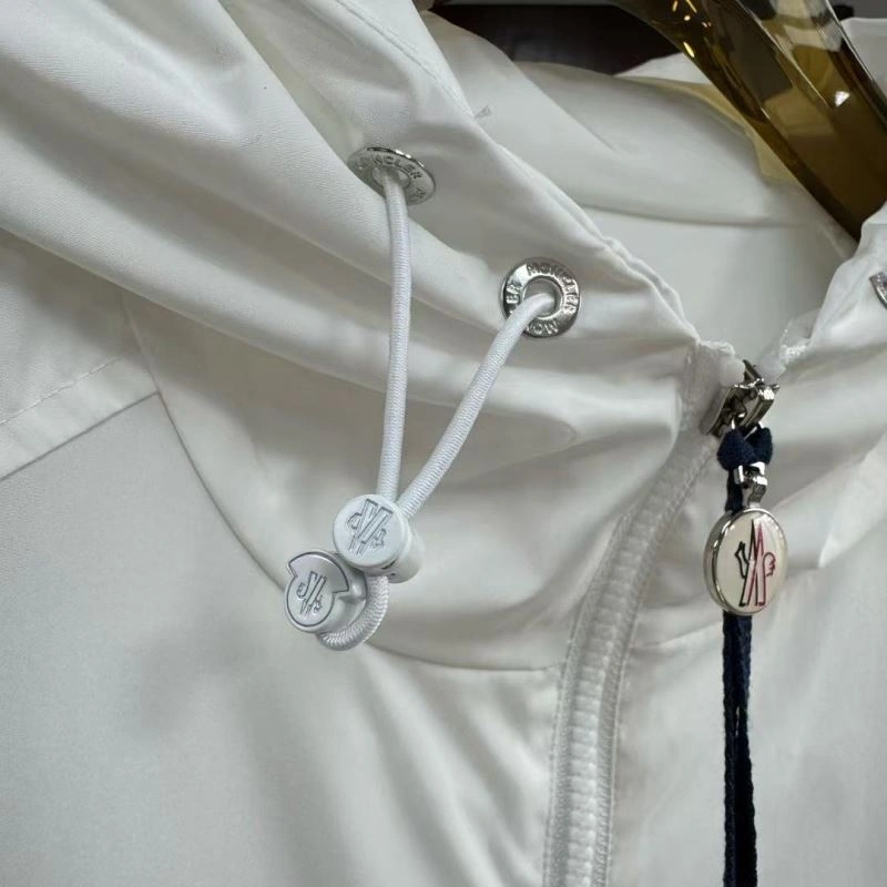 Breathable Moncler Outwear 143734