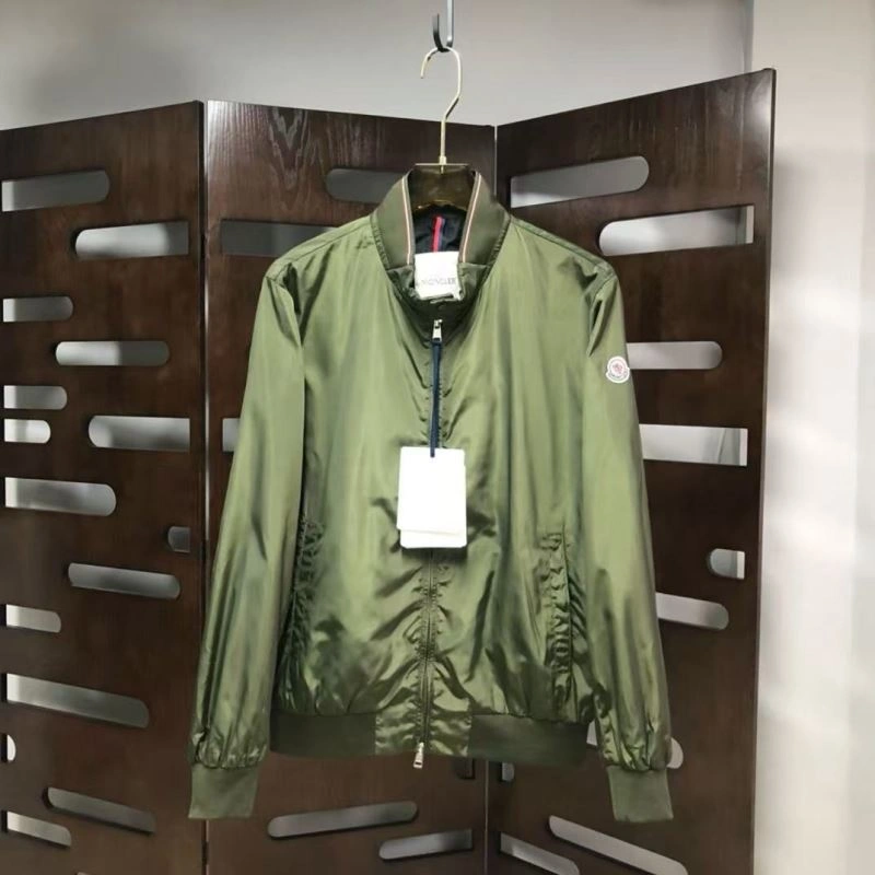 Moncler Outwear Sporty 143733