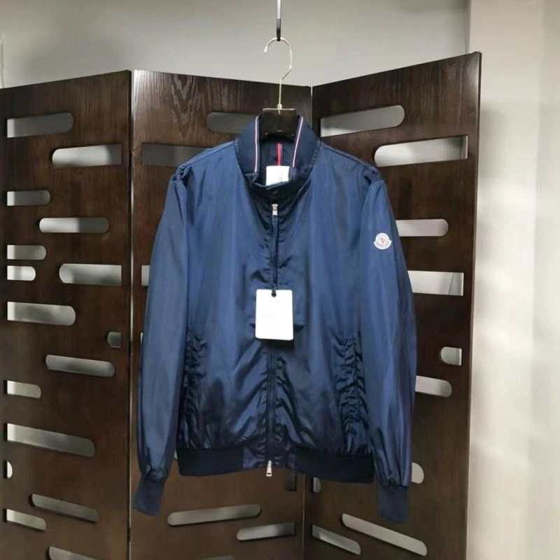 Moncler Outwear Sporty 143733