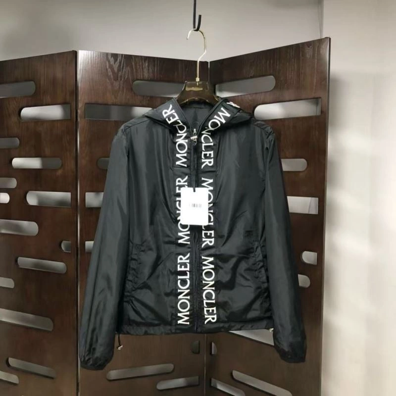 Moncler Outwear Lightweight 143729