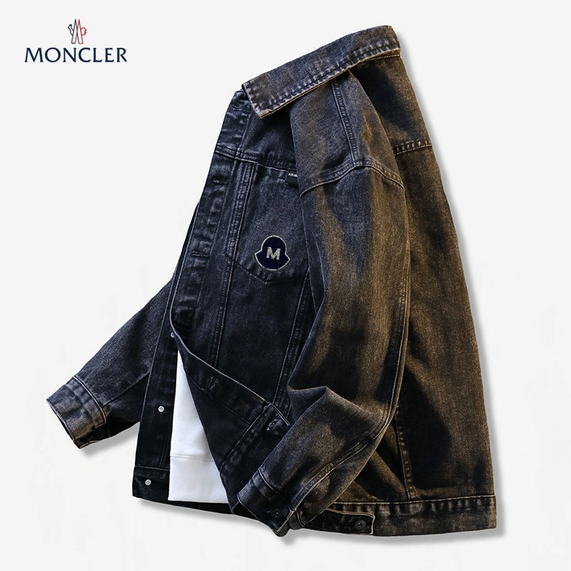Stylish Moncler Outwear 139857