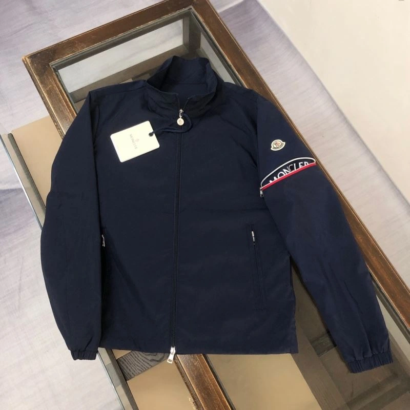 Moncler Outwear Sophisticated 143613