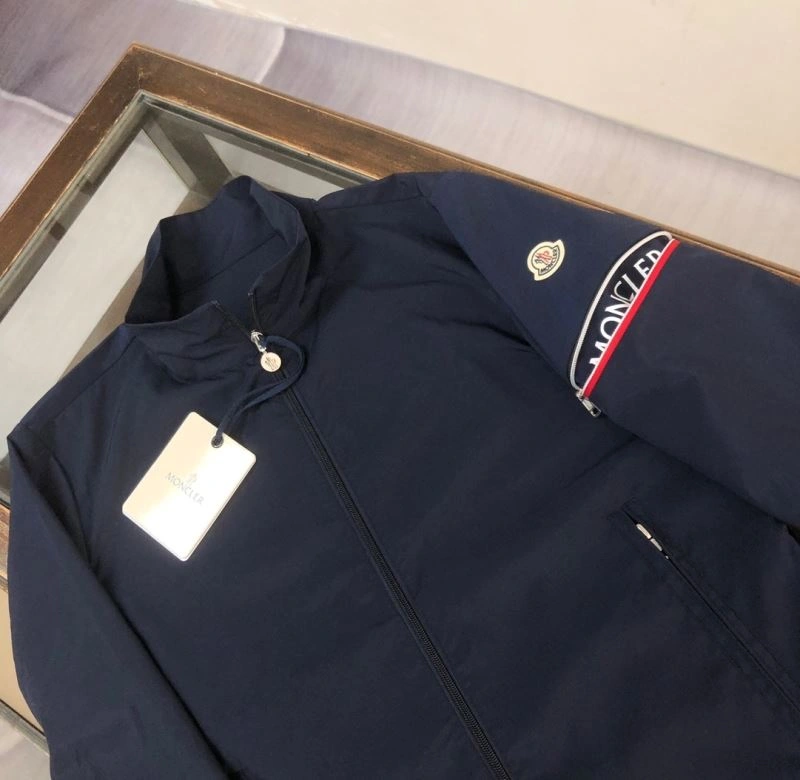 Moncler Outwear Sophisticated 143613