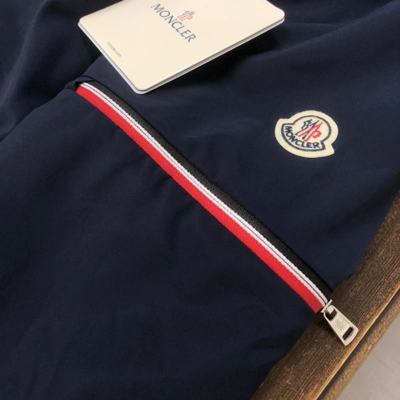 Moncler Outwear Sophisticated 143613