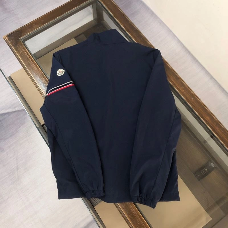 Moncler Outwear Sophisticated 143613