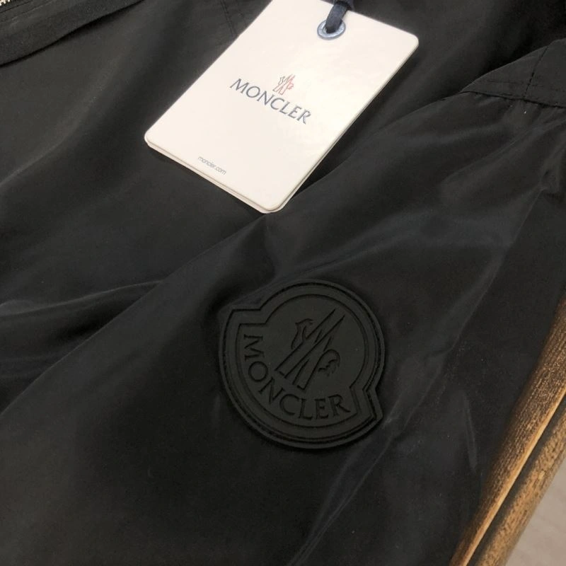 Moncler Outwear WeatherProof 143629