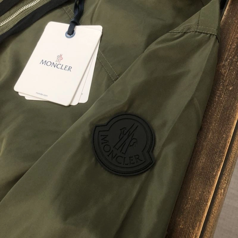 AllSeason Moncler Outwear 143624
