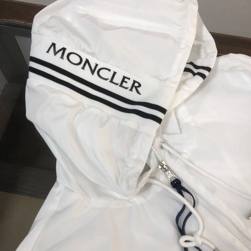 Moncler Outwear Original 143628