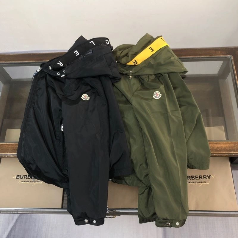 Moncler Outwear ZeroBulk 143643