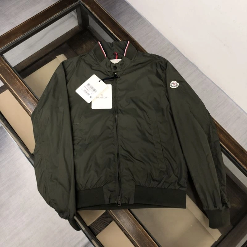 Moncler Outwear BestValue 143638