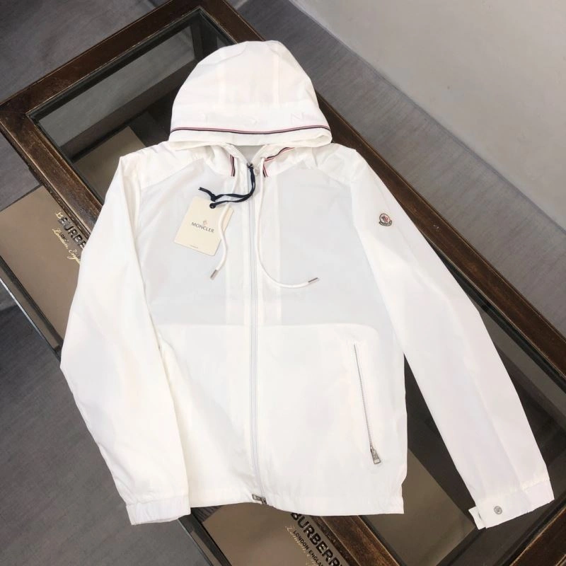Moncler Outwear Unique 143610